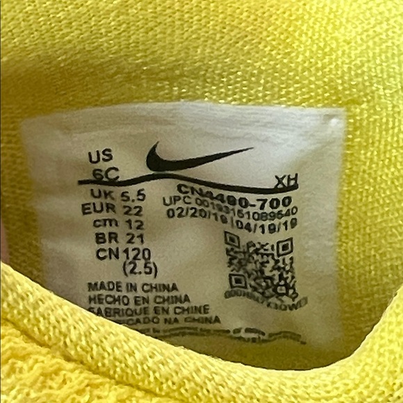 NIKE SpongeBob Kyrie sneakers - Picture 7 of 7